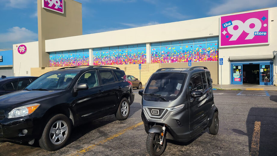 Moza Electric trike Drive in The USA California